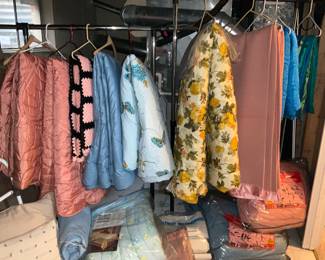Vintage, comforters,  vintage bedding 