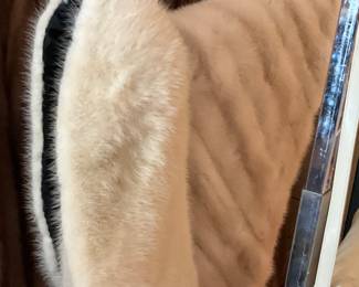 Blonde Stole, Fur Wrap