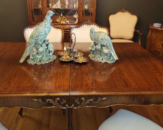 Romweber, French Provincial Louis XV,  Rosewood Table w/ 6 chairs & 2 leaves , Circa 1920s.  Matching Cabinet, Sideboard,  and cabinet. Great Condition.  