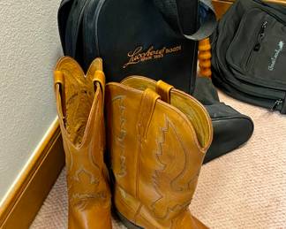 Lucchese size 10.5 with carrying case $175.00