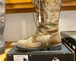Rocky 7500 Low Country Waterproof snake boots, size 10.5, like new condition with box $95