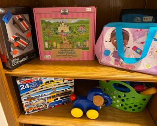 children's wonderland, books, toys, games and collectibles 