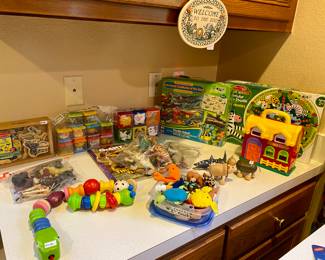 children's wonderland, books, toys, games and collectibles 