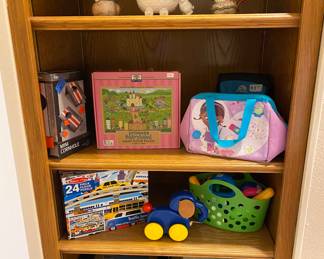 children's wonderland, books, toys, games and collectibles 
