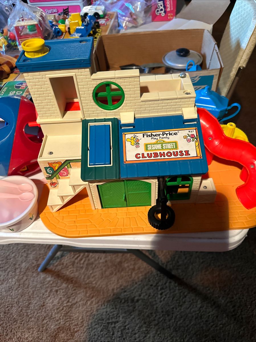 Okie Dokie Estate Sales in Lees Summit, MO starts on 10/6/2023