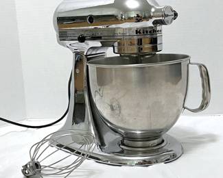 Silver Kitchenaid Mixer W Whisk Attachment Turns On