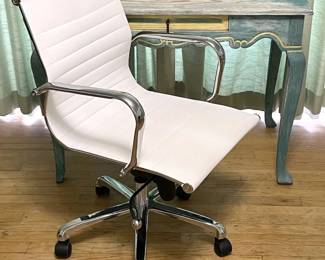 Teal Painted Desk W White Office Chair