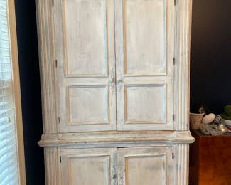 Project Piece - armoire