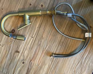 Brass kitchen faucet with pulldown