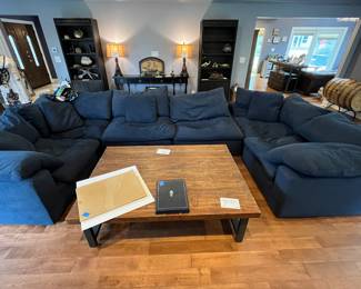 OVERSIZED SECTIONAL SOFA