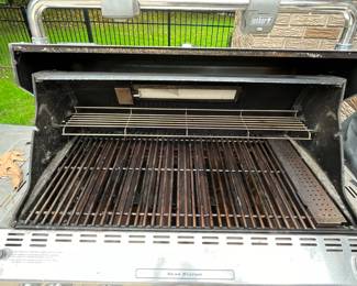 WEBER SUMMIT GRILL