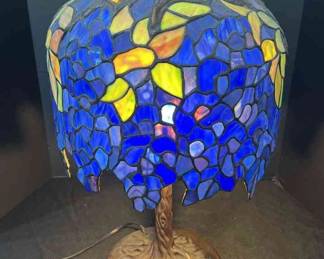 Willow Tiffany Style Lamp