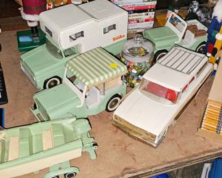 LOT OF TOY CAMPER, BOAT, JEEP, ETC