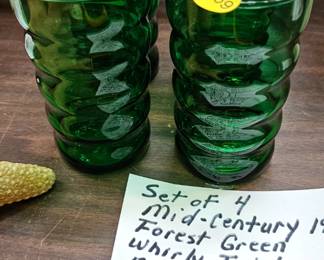 FOUR WHIRLEY TWIRLY TUMBLERS