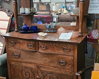 WOOD BUFFET / SIDEBOARD