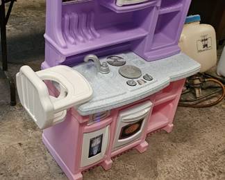 PLAY KITCHEN TOY