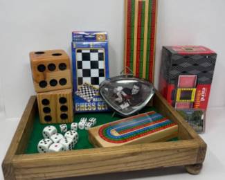 Dice & Games + Retro Style Elvis Alarm Clock