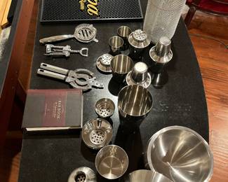 Bar cocktails set