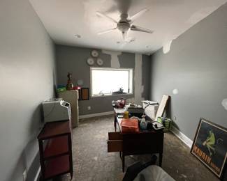 Large desk 
Printer laser
Entertainment console 