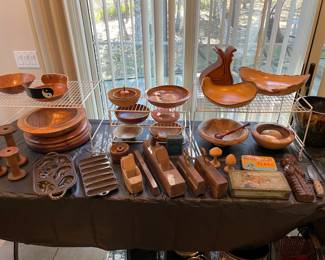 Vintage wagner ware vintage cast iron, artisan wood bowls 