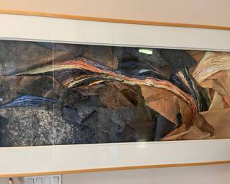 Many pieces of unique art 