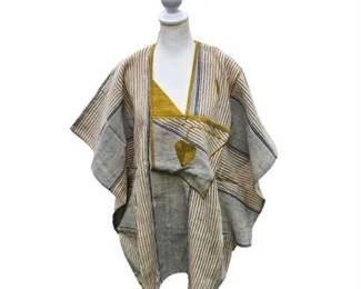 Lot 194  
Hand-Loomed Fabric Pullover