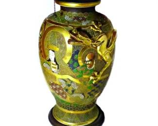 Lot 003 
Antique Satsuma vase / Lamp Arhats with a Sinuous Dragon Meiji Period