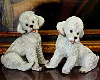 Lot 021   1 Bid(s)
Vintage German Porcelain Poodle Marked KPM Pair 8''