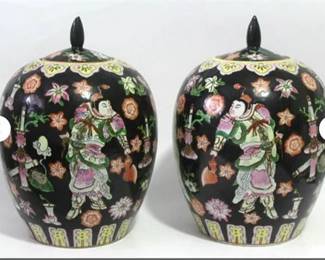 Lot 070   0 Bid(s)
Tongzhi Chinese Porcelain Jars Hand Painted with Chinese Immortals