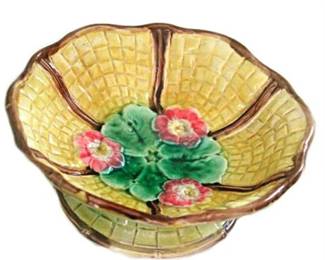 Lot 122   0 Bid(s)
Antique English Majolica Bowl African Violets