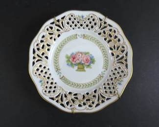 Small Gallo Plate with Pierced Edges with Wall Hanger - Made in Germany