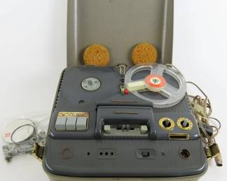 Vintage Telefunken Magnetophon 76 Portable Reel to Reel Player / Recorder