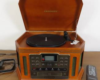 Crosley Stereo / Turntable / CD / Cassette Deck with Remote
