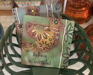 Green bread bowl; trivets