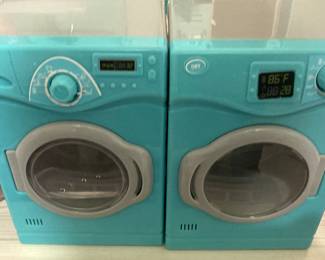 Doll washer and dryer