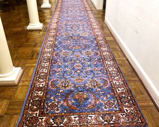 Nice Persian runner rug,  W: 32 & 3/4 inches 
L: 194 & 1/2 inches