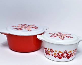 Vintage Pyrex Friendship  Covered Casserole Dishes