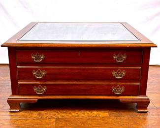 Vintage curio display cocktail coffee table by Thomasville from their Fisher Park series 