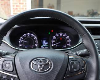 2015 Toyota Avalon XLE (82,663 miles)