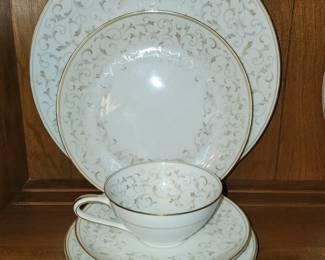 Noritake Glennis China Set from Japan