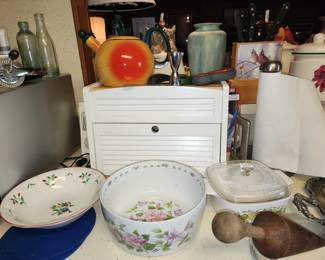 Serving Bowls - Bread Box