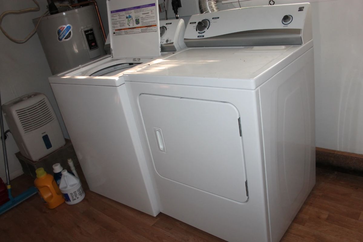 SPECTACULAR LBI ESTATE TAG SALE IN BEACH HAVEN starts on 10/6/2023