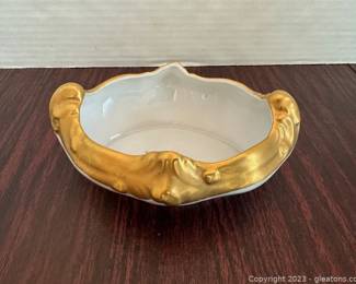 Beautiful Trinket Dish from Bavaria with Gold Trim