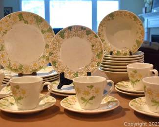 Poppy Trail Sculptured Daisy by Metlox Place Setting Pieces