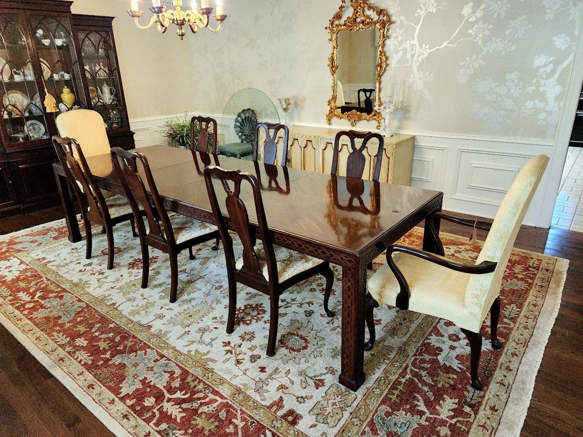 Lot 1 - Henredon "Folio Fourteen" Dining Table & Chairs