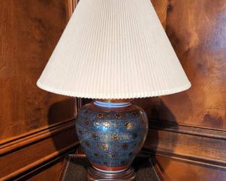 Lot 13 - Wildwood Asian Ceramic Table Lamp