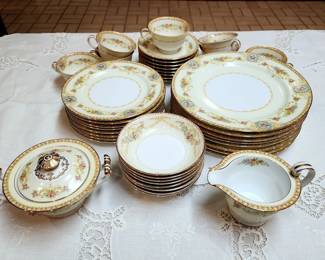 Lot 32 - Noritake + Meito Floral China