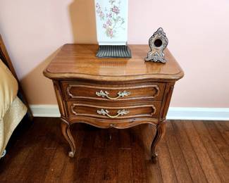 Lot 37 - Thomasville "Camille" King Bedroom Set