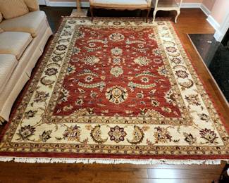 Lot 40 - Red / Cream Oriental Rug (7' 11" x 10' x5")