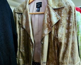 Lot 54 - Ladies' Closet Lot (12/Large - clothes, purses, and other accessories)